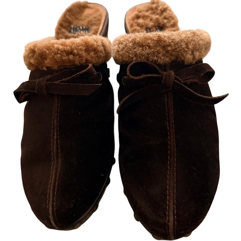 STUART WEITZMAN Suede Shearling Studded Bow Detail Mules Clogs Shoe 6 Brown Boho